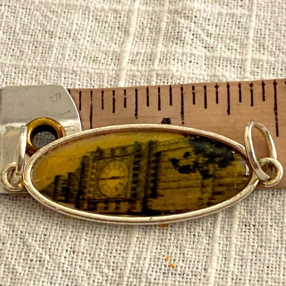 5/$10❤️❤️❤️NEW TIBETAN SILVER BIGBEN PHOTO CHARM PENDANT - Picture 2 of 2